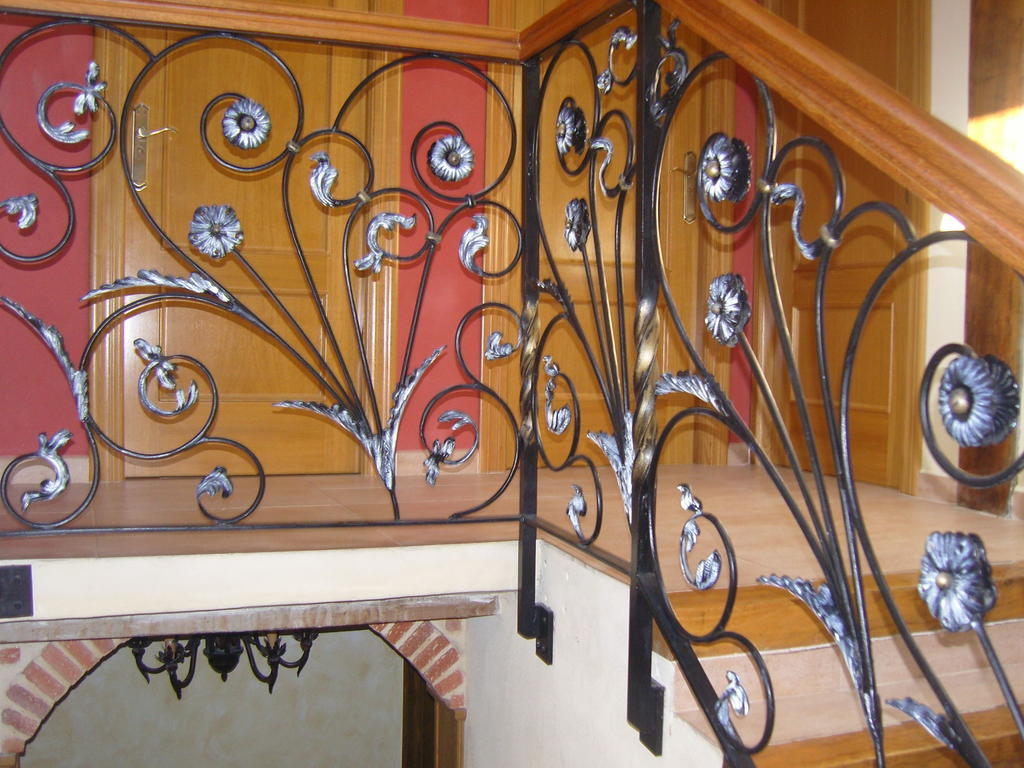 Отель Casa Paulino Corrales De Buelna Экстерьер фото