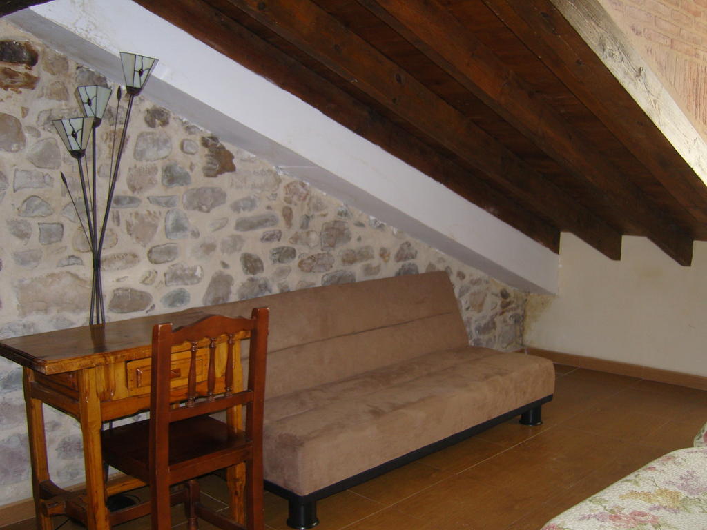 Отель Casa Paulino Corrales De Buelna Номер фото