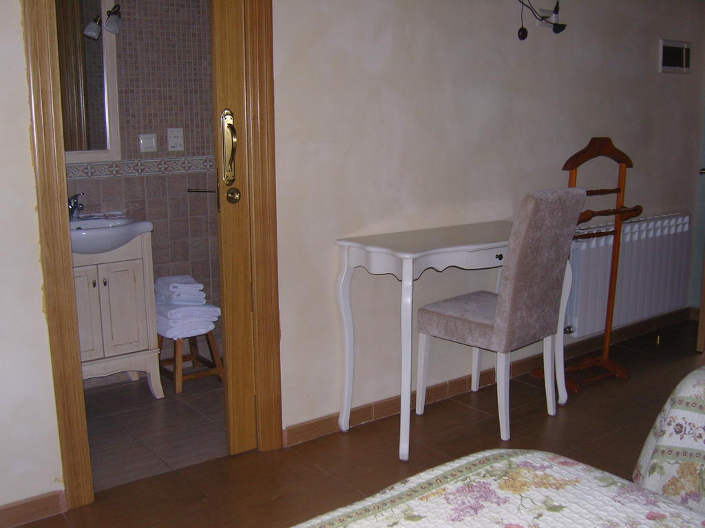 Отель Casa Paulino Corrales De Buelna Номер фото