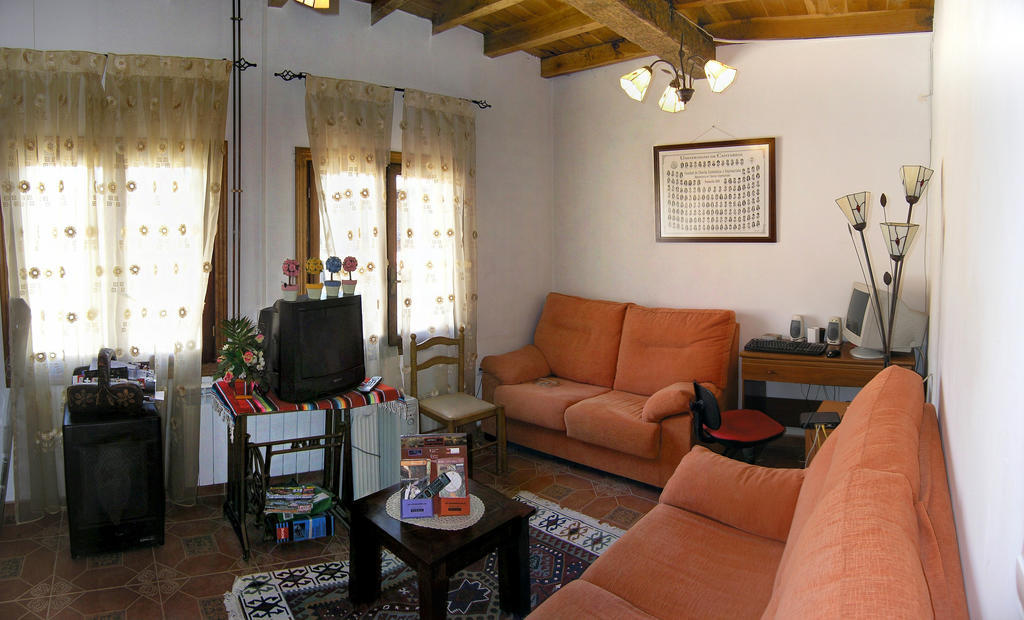 Отель Casa Paulino Corrales De Buelna Экстерьер фото